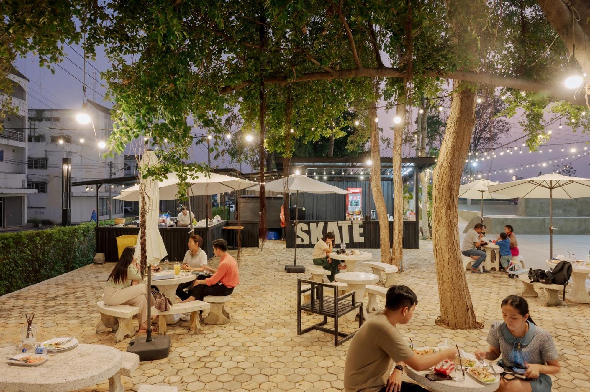Mittapan Hotel Kanchanaburi Ngoại thất bức ảnh